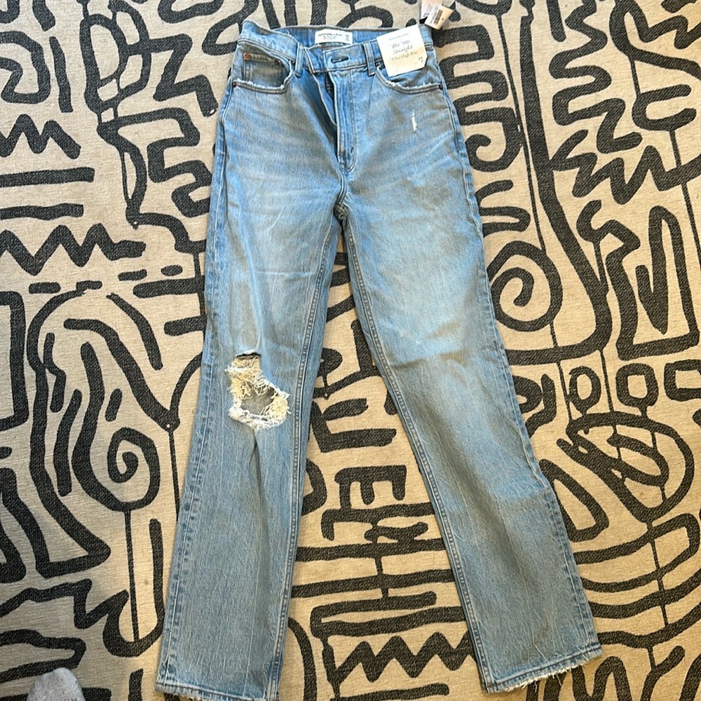 Abercrombie 90’s Straight Jeans Ultra High Rise